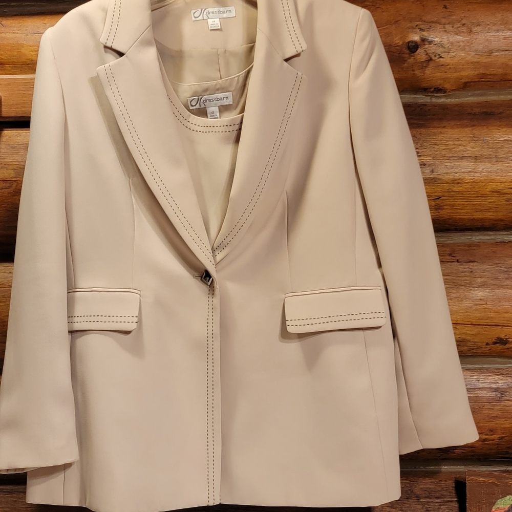 "Dressbarn" Beige blazer & tank top set with black stitching.